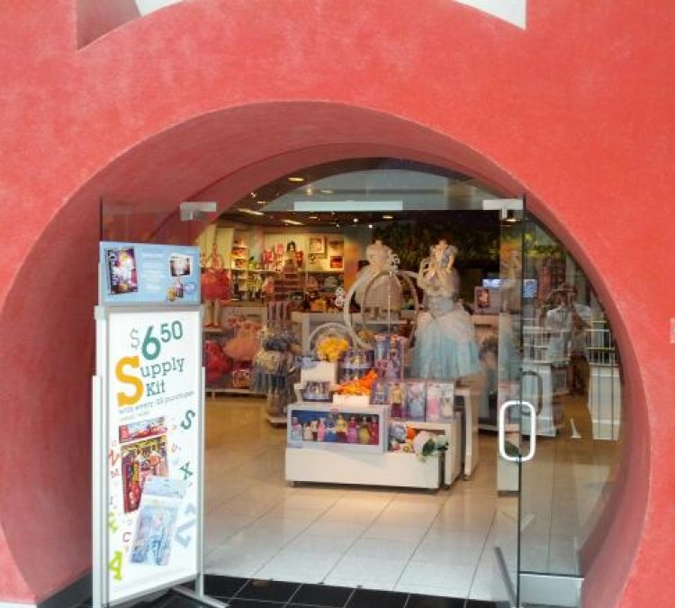 Disney Store (Sacramento,&nbspCA)